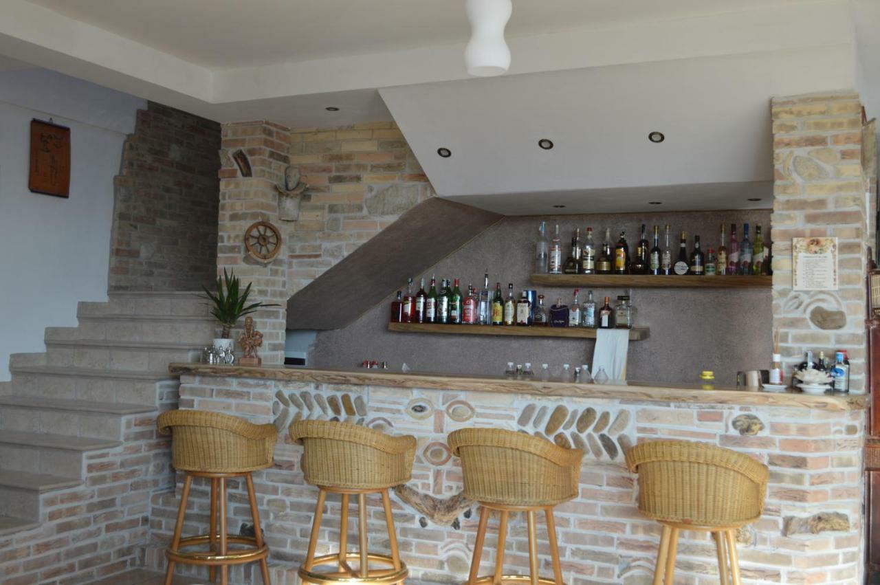 Bed and Breakfast Casale Del Sole Cepagatti Exterior foto