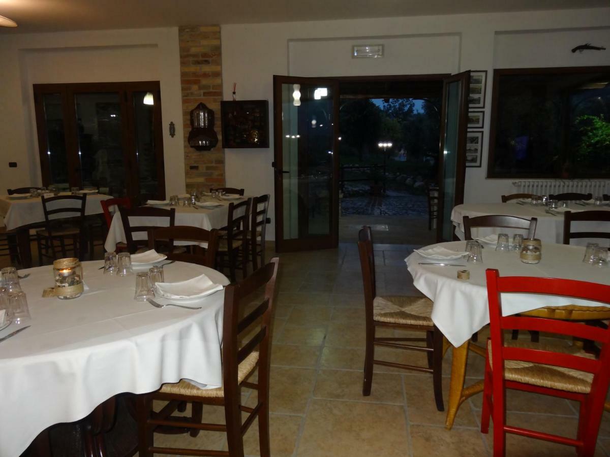 Bed and Breakfast Casale Del Sole Cepagatti Exterior foto