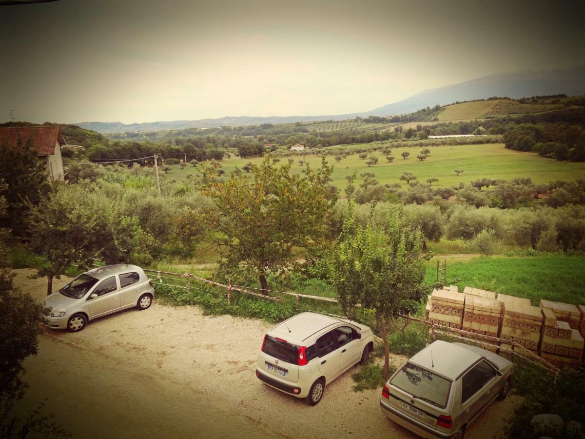 Bed and Breakfast Casale Del Sole Cepagatti Exterior foto