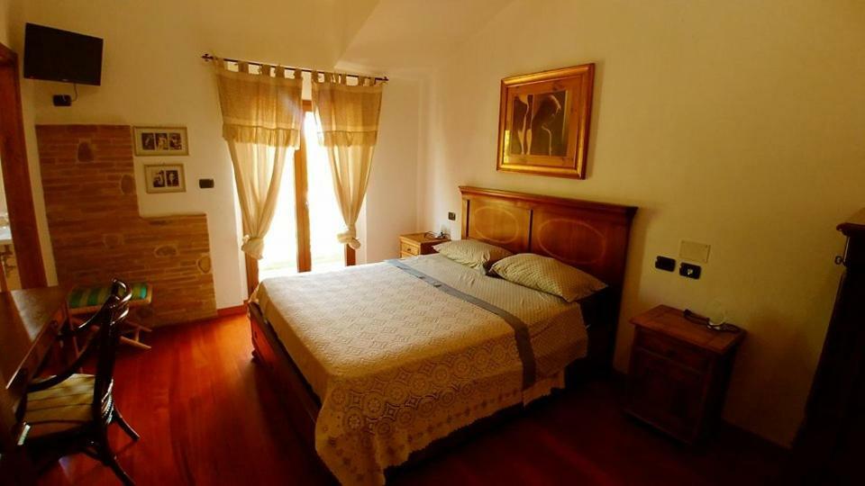Bed and Breakfast Casale Del Sole Cepagatti Exterior foto