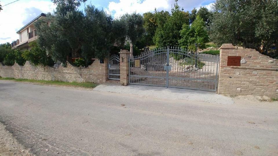 Bed and Breakfast Casale Del Sole Cepagatti Exterior foto